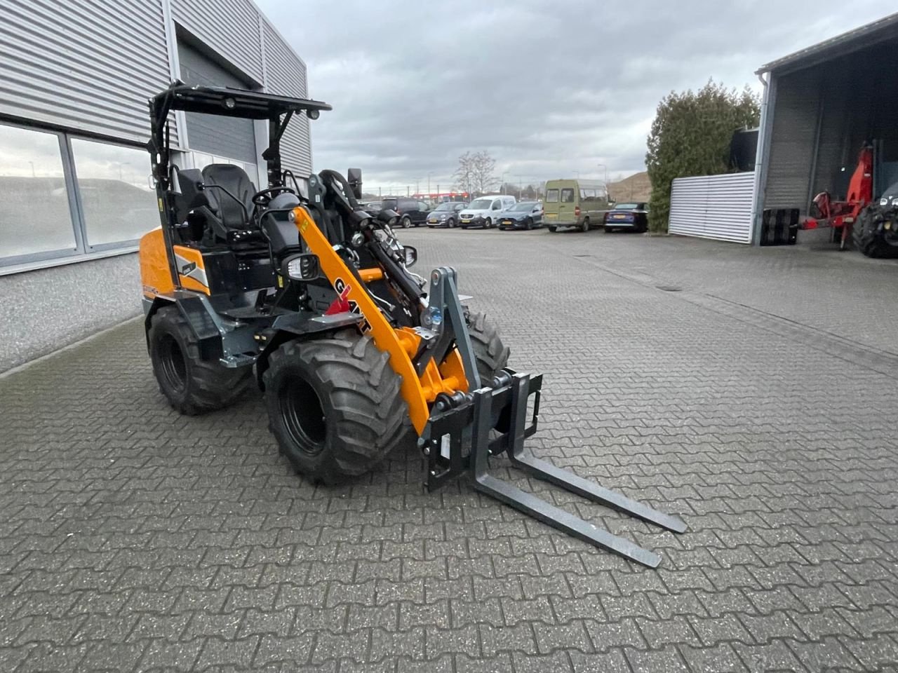 Radlader des Typs Sonstige Giant G2700 HD plus shovel, Neumaschine in Roermond (Bild 1)