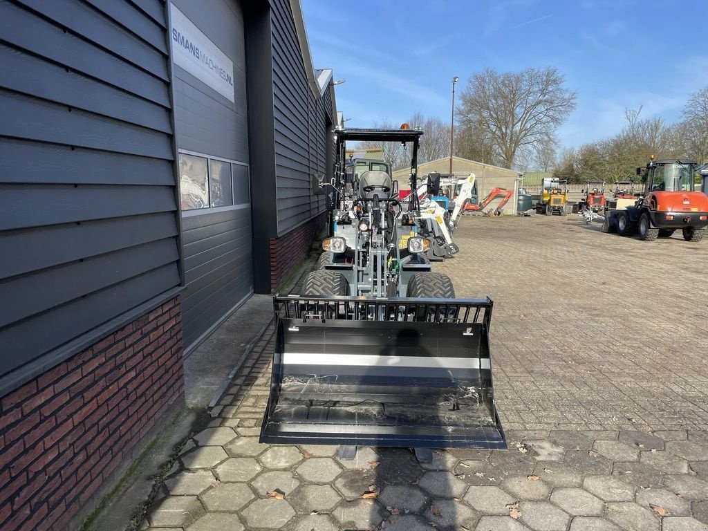 Radlader of the type Sonstige Giant G2700 HD X-TRA minishovel 2.7 T, Gebrauchtmaschine in Neer (Picture 5)