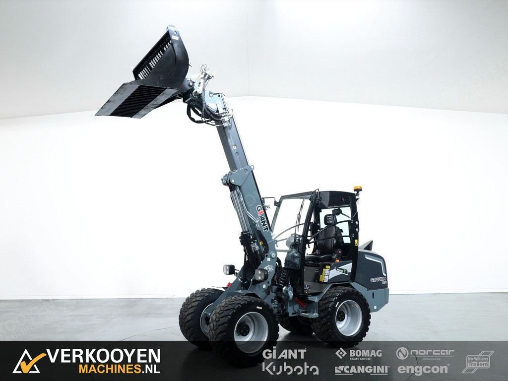 Radlader des Typs Sonstige Giant G2700 TELE HD+, Neumaschine in Vessem (Bild 2)