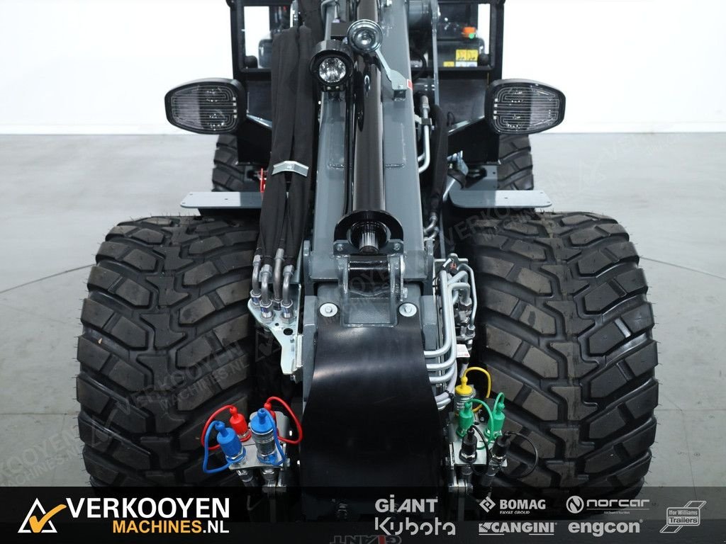 Radlader des Typs Sonstige Giant G2700 TELE HD+, Neumaschine in Vessem (Bild 11)