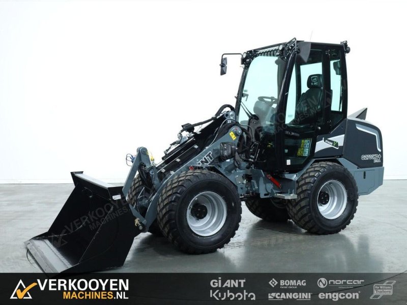 Radlader от тип Sonstige Giant G2700 X-tra HD+ (Cabine), Neumaschine в Vessem