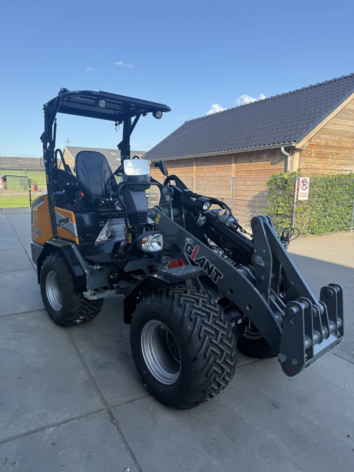 Radlader of the type Sonstige Giant G2700, Gebrauchtmaschine in Wadenoijen (Picture 3)