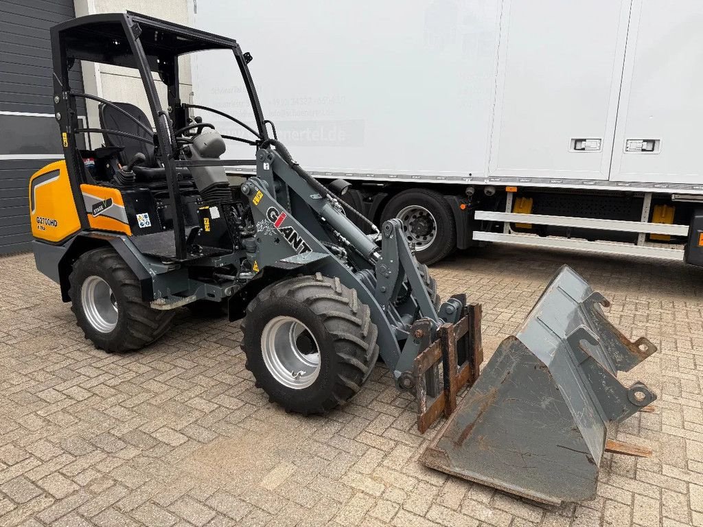 Radlader des Typs Sonstige Giant G2700, Gebrauchtmaschine in Doetinchem (Bild 4)