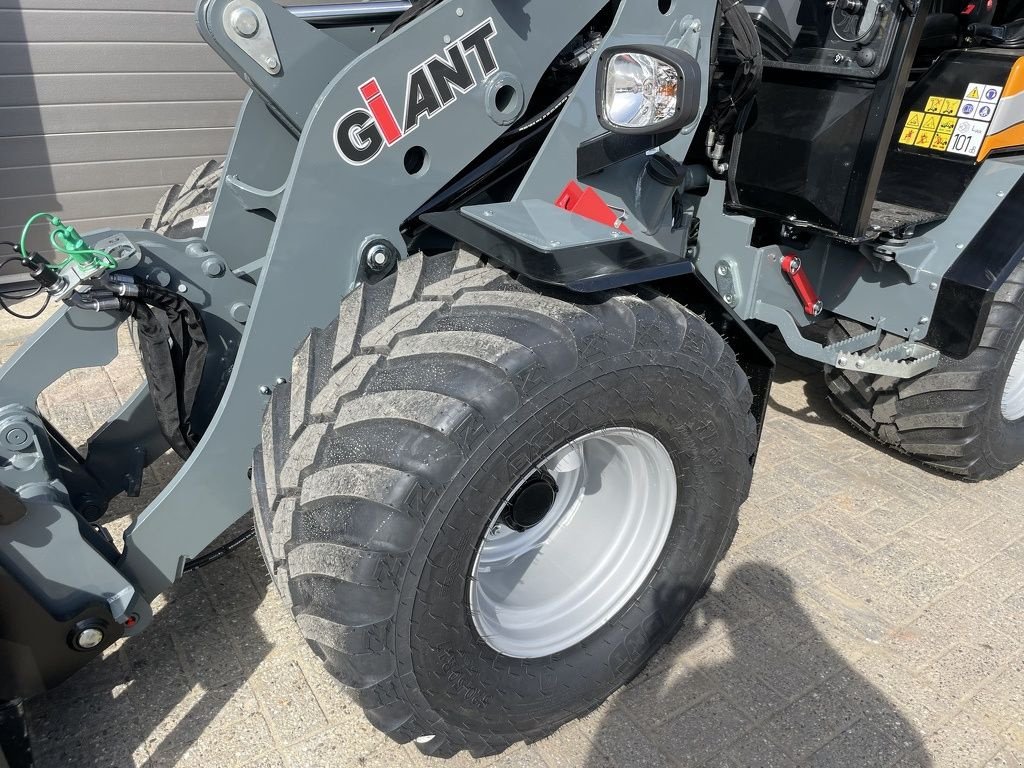 Radlader des Typs Sonstige Giant G3500 shovel NIEUW &euro;795 LEASE, Neumaschine in Neer (Bild 11)