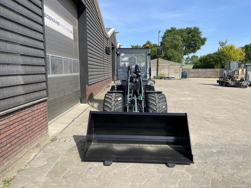 Radlader des Typs Sonstige Giant G3500 shovel NIEUW &euro;795 LEASE, Neumaschine in Neer (Bild 8)