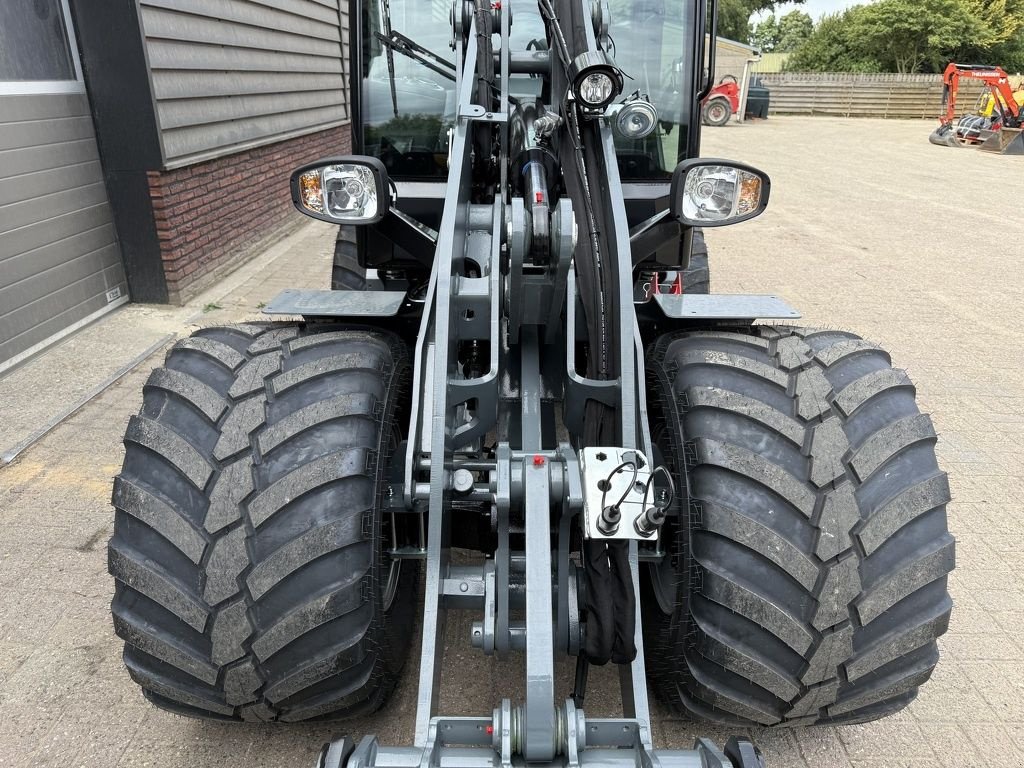 Radlader des Typs Sonstige Giant G3500 shovel NIEUW met cabine, Neumaschine in Neer (Bild 9)