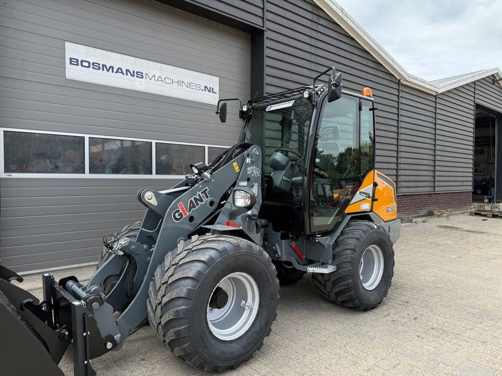 Radlader des Typs Sonstige Giant G3500 shovel NIEUW met cabine, Neumaschine in Neer (Bild 5)