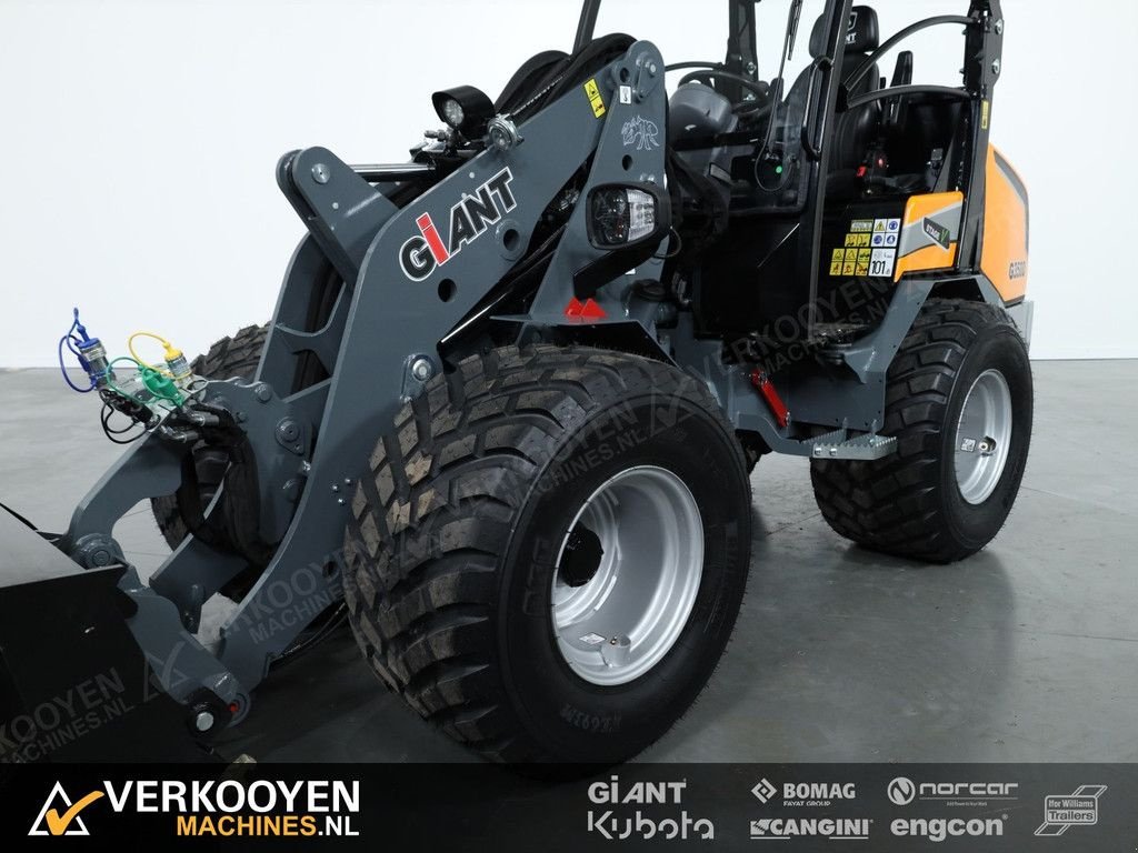 Radlader of the type Sonstige Giant G3500, Neumaschine in Vessem (Picture 9)