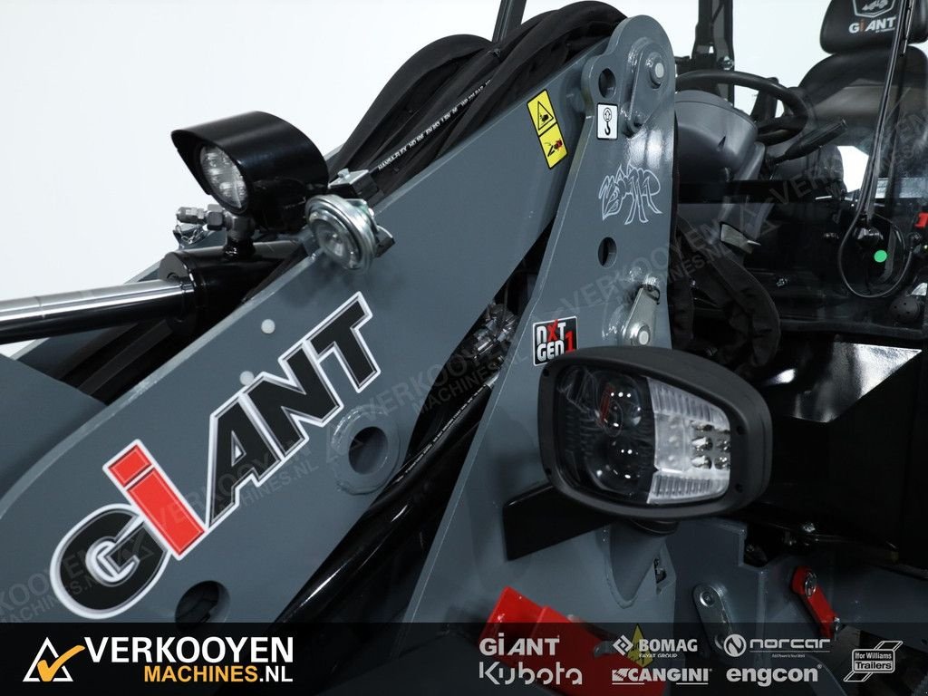 Radlader of the type Sonstige Giant G3500, Neumaschine in Vessem (Picture 10)