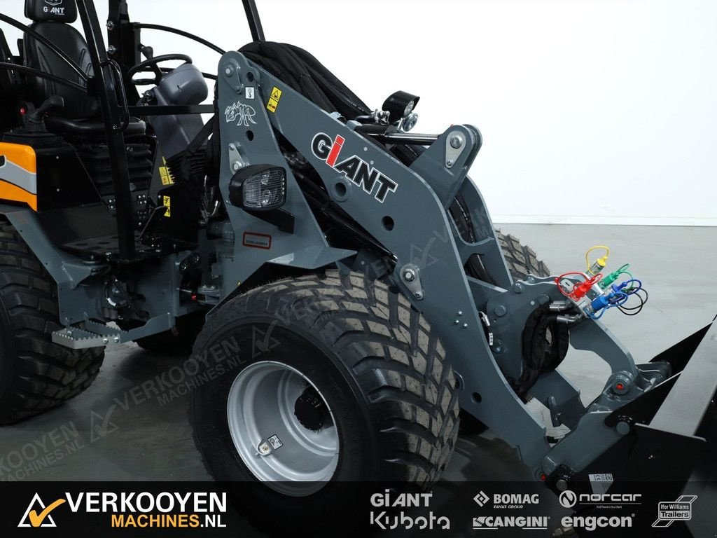 Radlader of the type Sonstige Giant G3500, Neumaschine in Vessem (Picture 8)