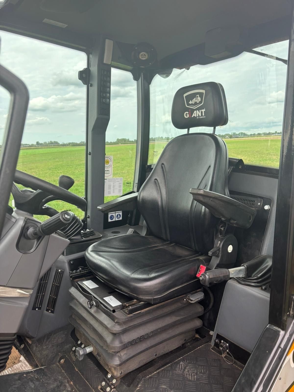 Radlader des Typs Sonstige Giant G3500extra, Gebrauchtmaschine in Wadenoijen (Bild 4)