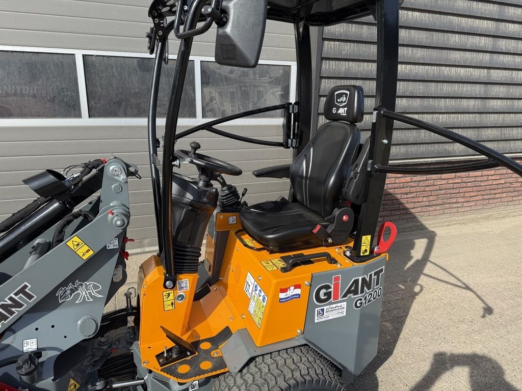 Radlader des Typs Sonstige Giant minishovel NIEUW gazonbanden &euro;399 LEASE, Neumaschine in Neer (Bild 10)