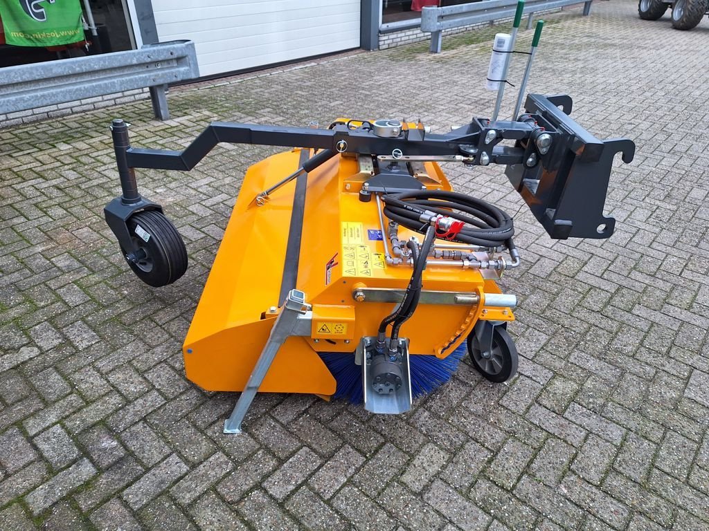 Radlader of the type Sonstige Giant PLUS 590-150, Neumaschine in MARIENHEEM (Picture 9)