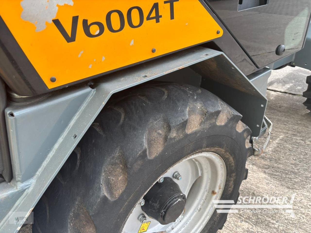 Radlader of the type Sonstige GIANT V 6004 T, Gebrauchtmaschine in Langenweddingen (Picture 14)