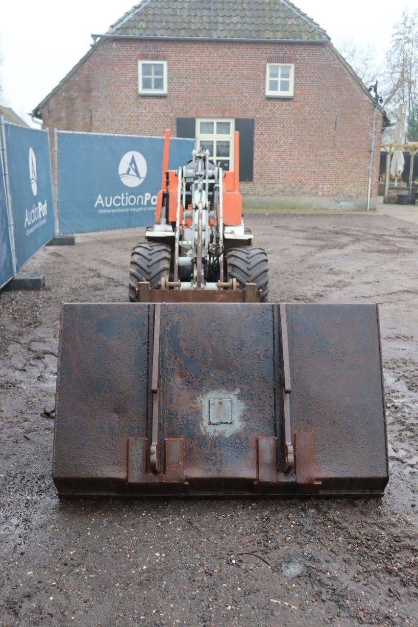 Radlader типа Sonstige Giant V361, Gebrauchtmaschine в Antwerpen (Фотография 9)