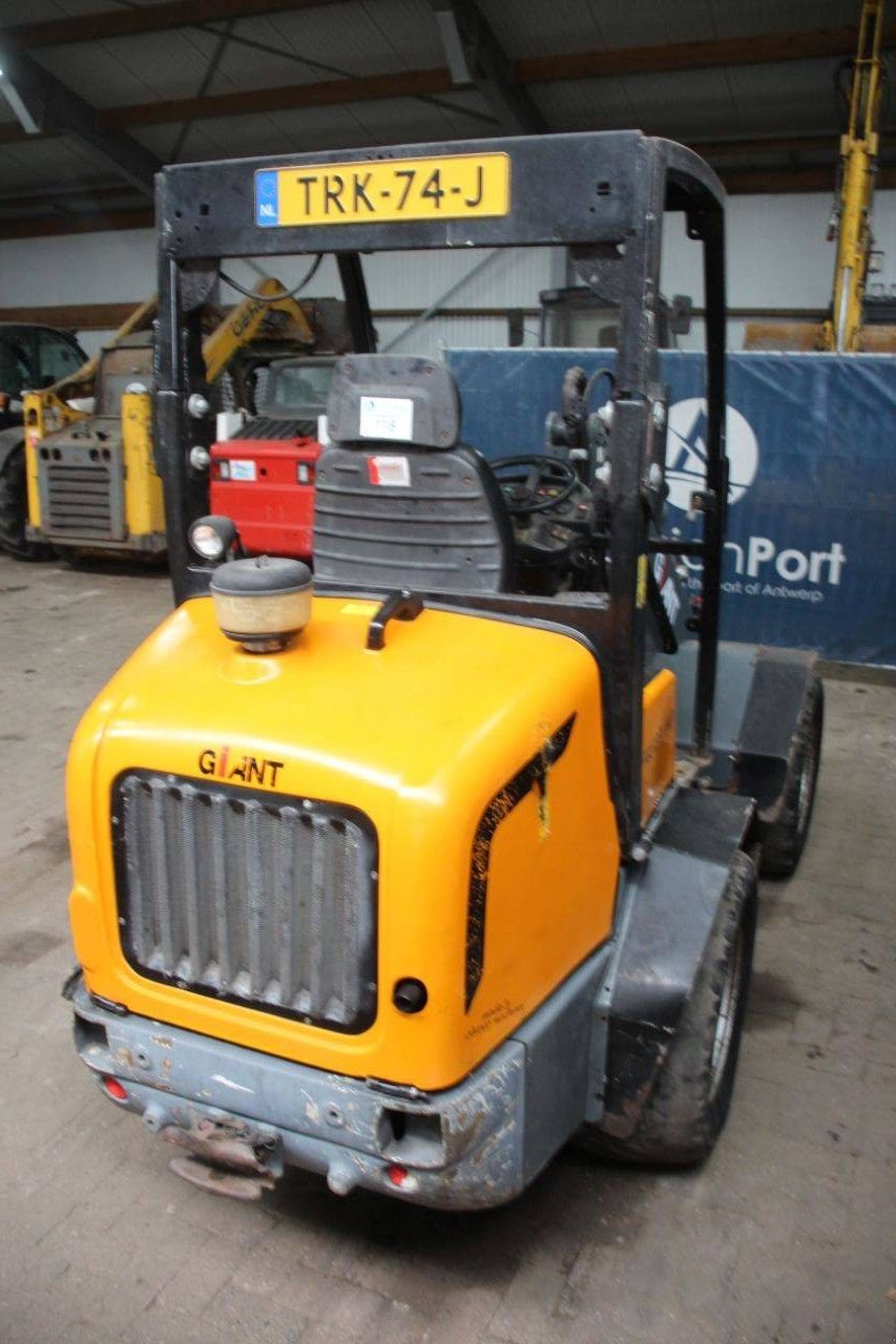 Radlader of the type Sonstige Giant V452T HD, Gebrauchtmaschine in Antwerpen (Picture 5)