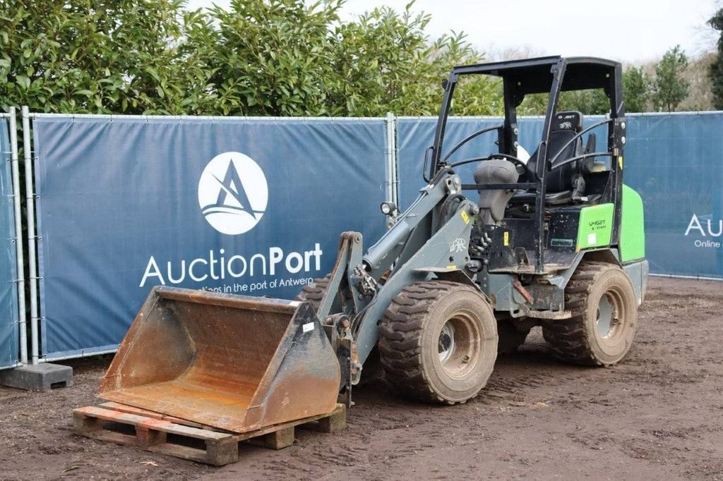 Radlader Türe ait Sonstige Giant V452T X-TRA, Gebrauchtmaschine içinde Antwerpen (resim 10)