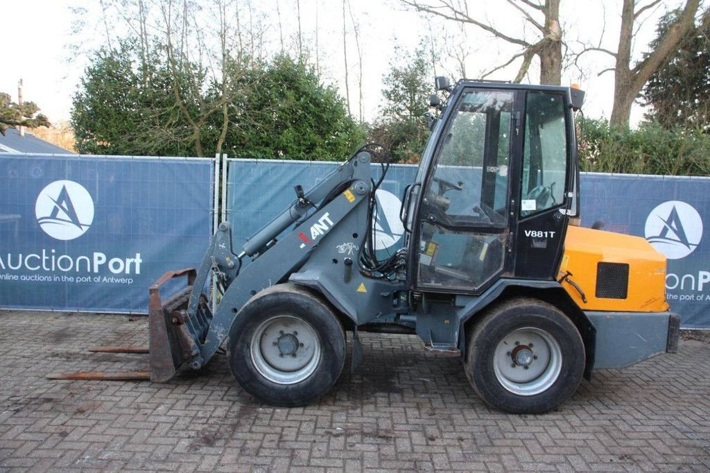 Radlader del tipo Sonstige Giant V881T, Gebrauchtmaschine In Antwerpen (Immagine 2)
