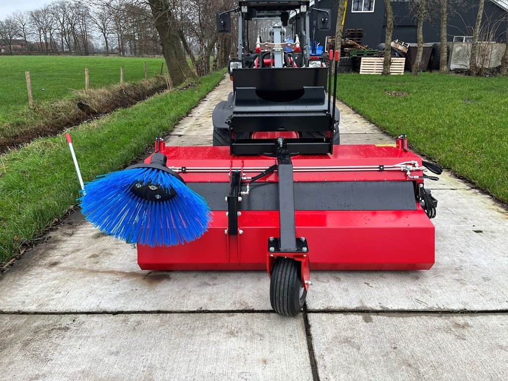 Radlader of the type Sonstige M Sweep HSTV 600 SP, Neumaschine in Lunteren (Picture 2)