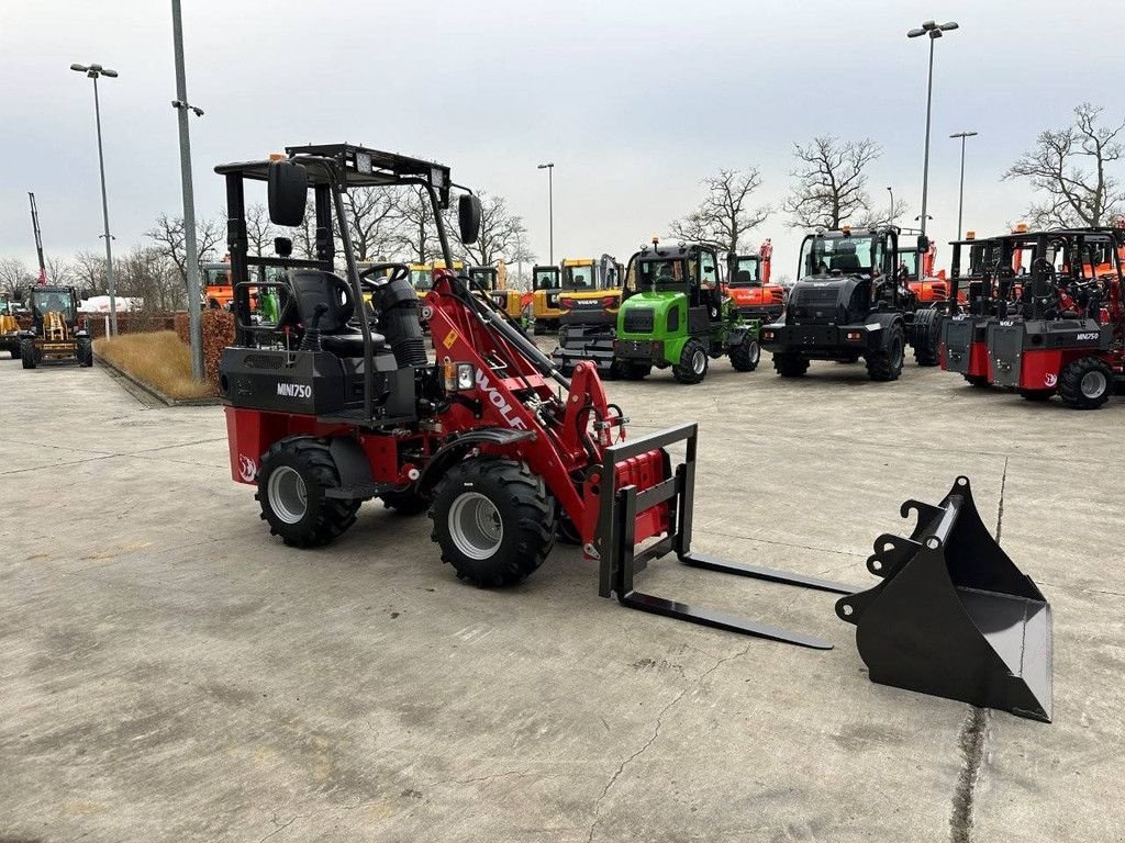 Radlader del tipo Sonstige Mini 750, Neumaschine In Antwerpen (Immagine 3)