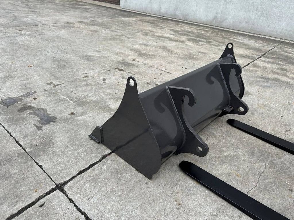 Radlader от тип Sonstige Mini 750, Neumaschine в Antwerpen (Снимка 9)