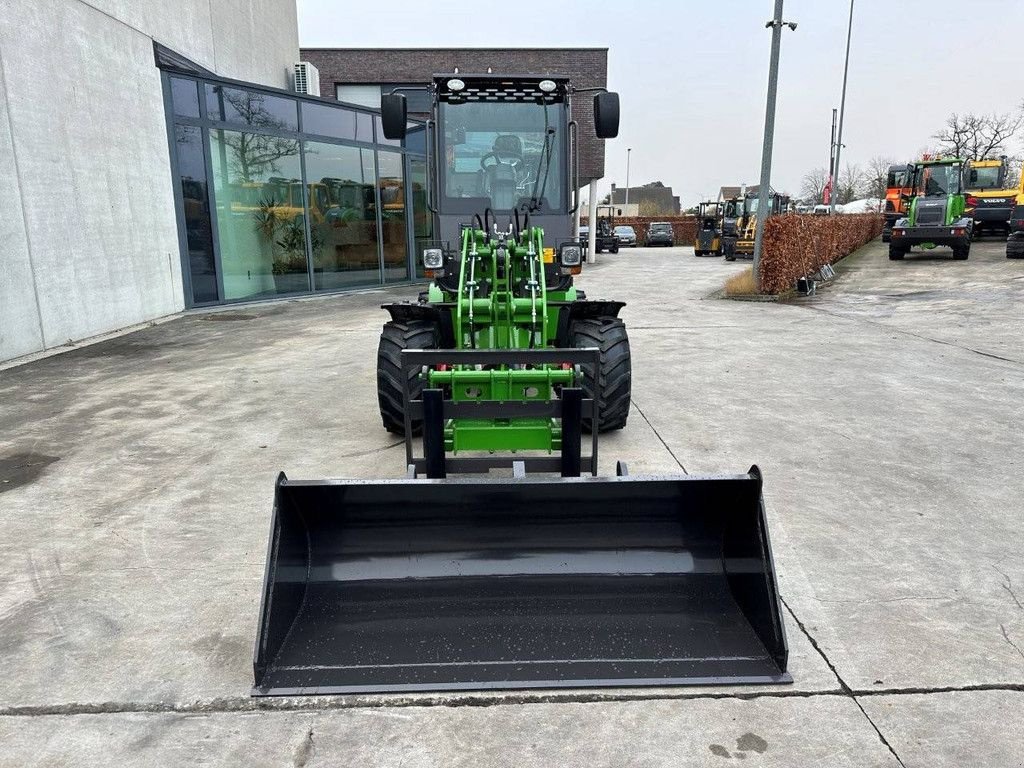 Radlader of the type Sonstige Mini 780T, Neumaschine in Antwerpen (Picture 2)