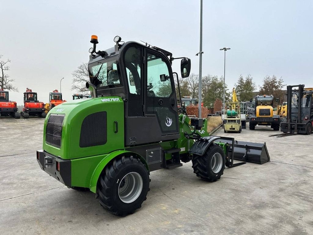 Radlader of the type Sonstige Mini 780T, Neumaschine in Antwerpen (Picture 4)