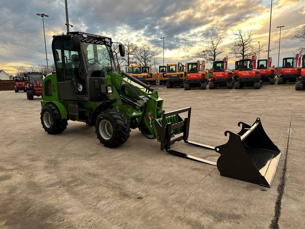 Radlader Türe ait Sonstige Mini 780TT, Neumaschine içinde Antwerpen (resim 7)