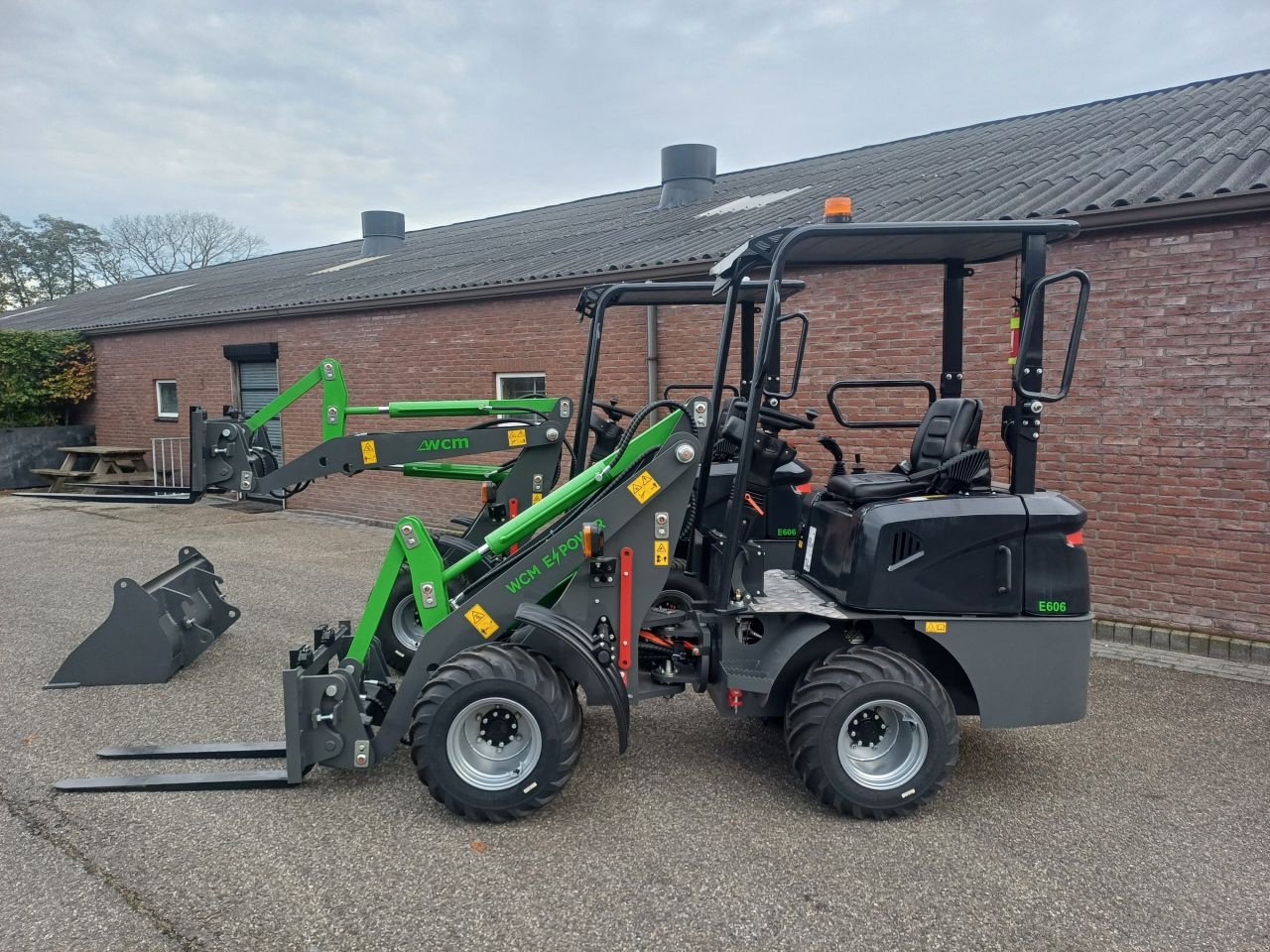 Radlader des Typs Sonstige Mini shovel Wcm 606 elektrische 606, Gebrauchtmaschine in Stroe (Gld) (Bild 2)