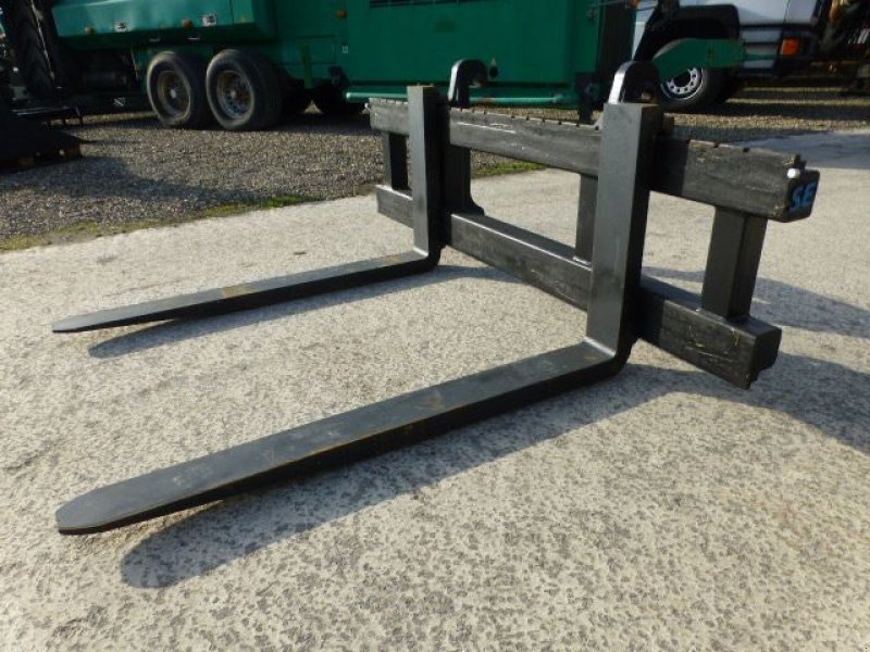 Radlader of the type Sonstige Palletvorken 11 ton Volvo/Liebherr/JCB aansluiting, Neumaschine in Holten (Picture 1)