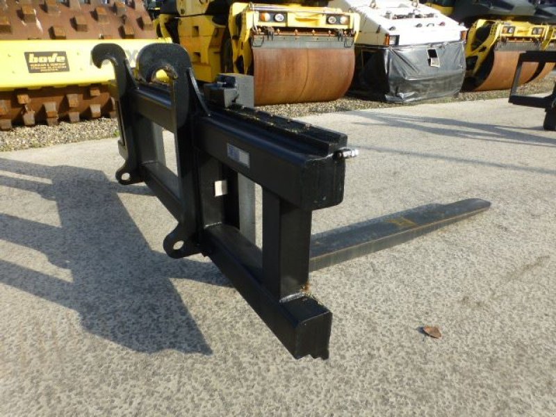 Radlader of the type Sonstige Palletvorken 11 ton Volvo/Liebherr/JCB aansluiting, Neumaschine in Holten (Picture 3)