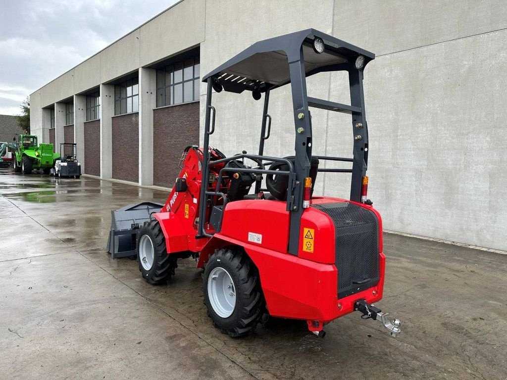 Radlader van het type Sonstige Plus Power HQ180T, Gebrauchtmaschine in Antwerpen (Foto 9)