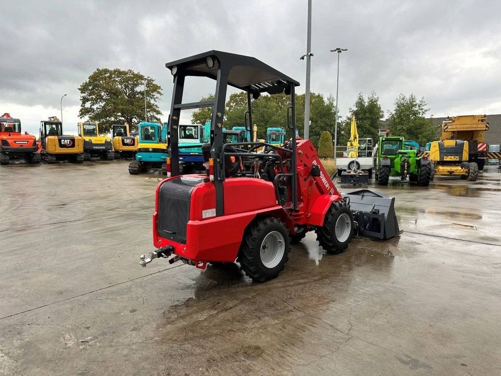 Radlader van het type Sonstige Plus Power HQ180T, Gebrauchtmaschine in Antwerpen (Foto 7)