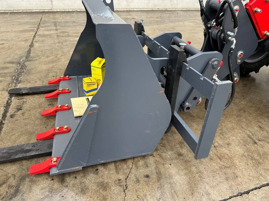 Radlader van het type Sonstige Plus Power HQ180T, Gebrauchtmaschine in Antwerpen (Foto 10)