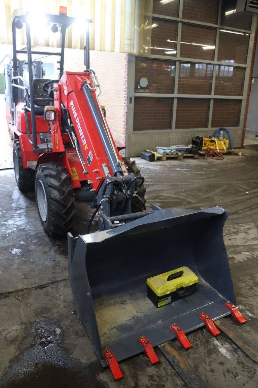 Radlader от тип Sonstige Plus Power HQ180T, Neumaschine в Antwerpen (Снимка 7)