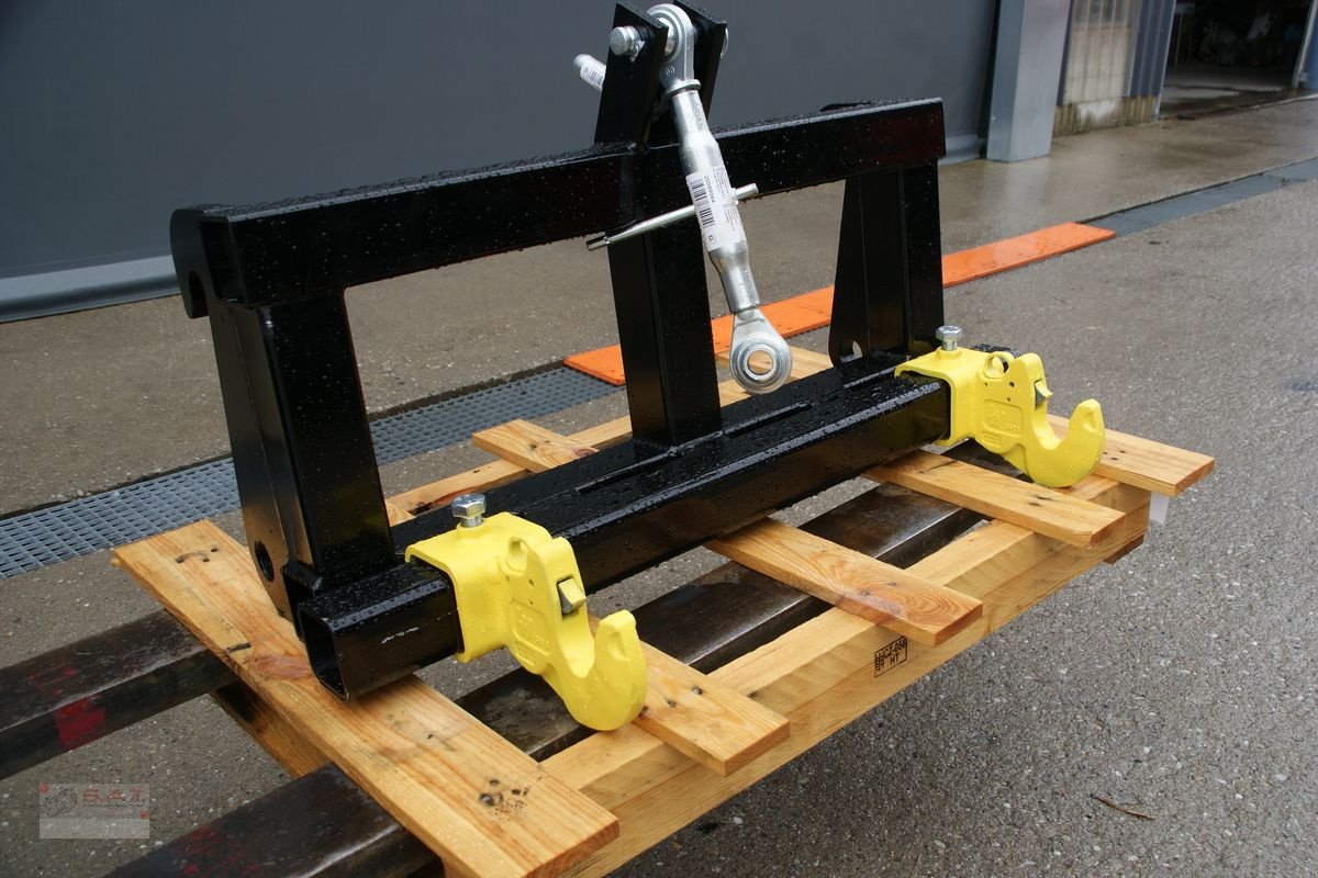 Radlader des Typs Sonstige SAT-Dreipunktadapter für Kramer, Neumaschine in Eberschwang (Bild 7)