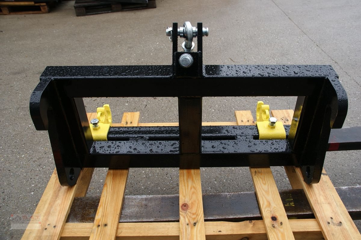 Radlader des Typs Sonstige SAT-Dreipunktadapter für Kramer, Neumaschine in Eberschwang (Bild 3)