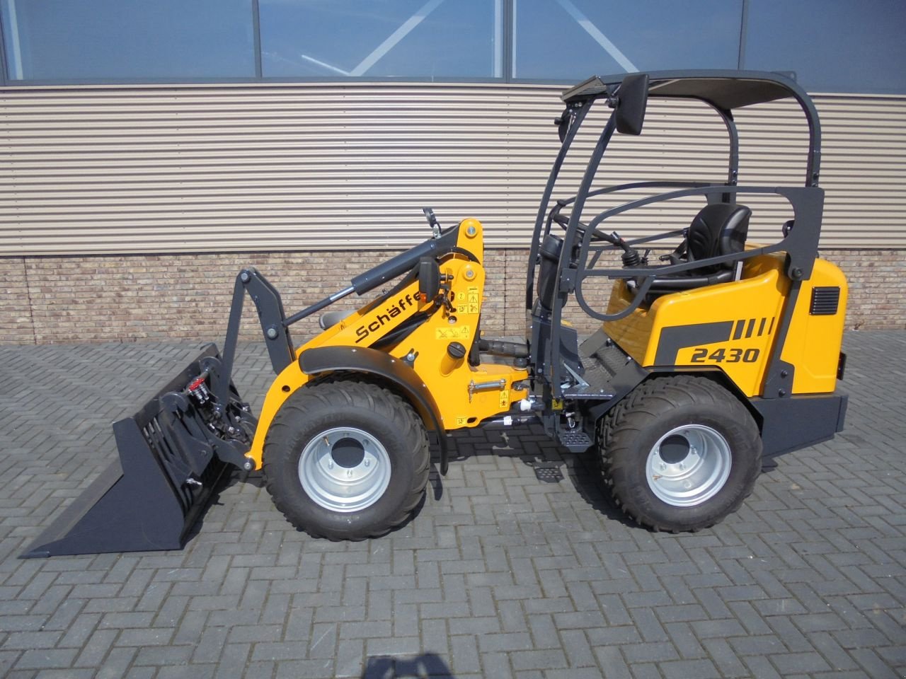 Radlader от тип Sonstige Schaffer 2430, Neumaschine в Houten (Снимка 2)