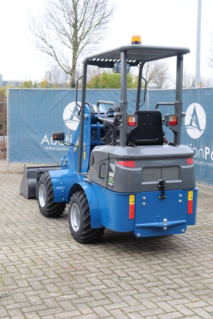 Radlader от тип Sonstige V-tech E606 TELE, Gebrauchtmaschine в Antwerpen (Снимка 4)