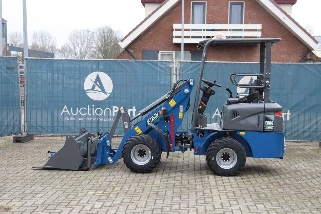 Radlader от тип Sonstige V-tech E606, Neumaschine в Antwerpen (Снимка 2)