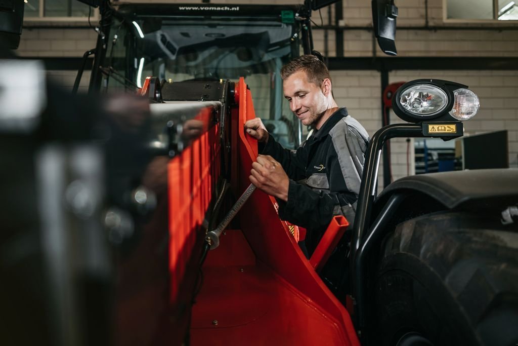 Radlader of the type Sonstige Vomach Vacature monteur, Neumaschine in Lunteren (Picture 11)