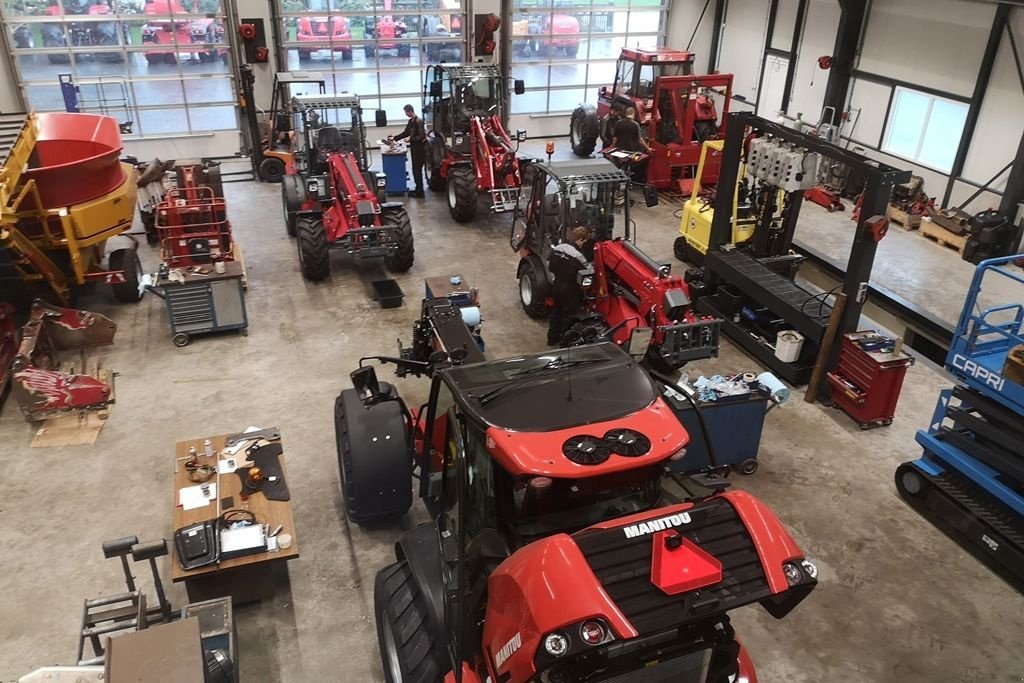 Radlader of the type Sonstige Vomach Vacature monteur, Neumaschine in Lunteren (Picture 5)