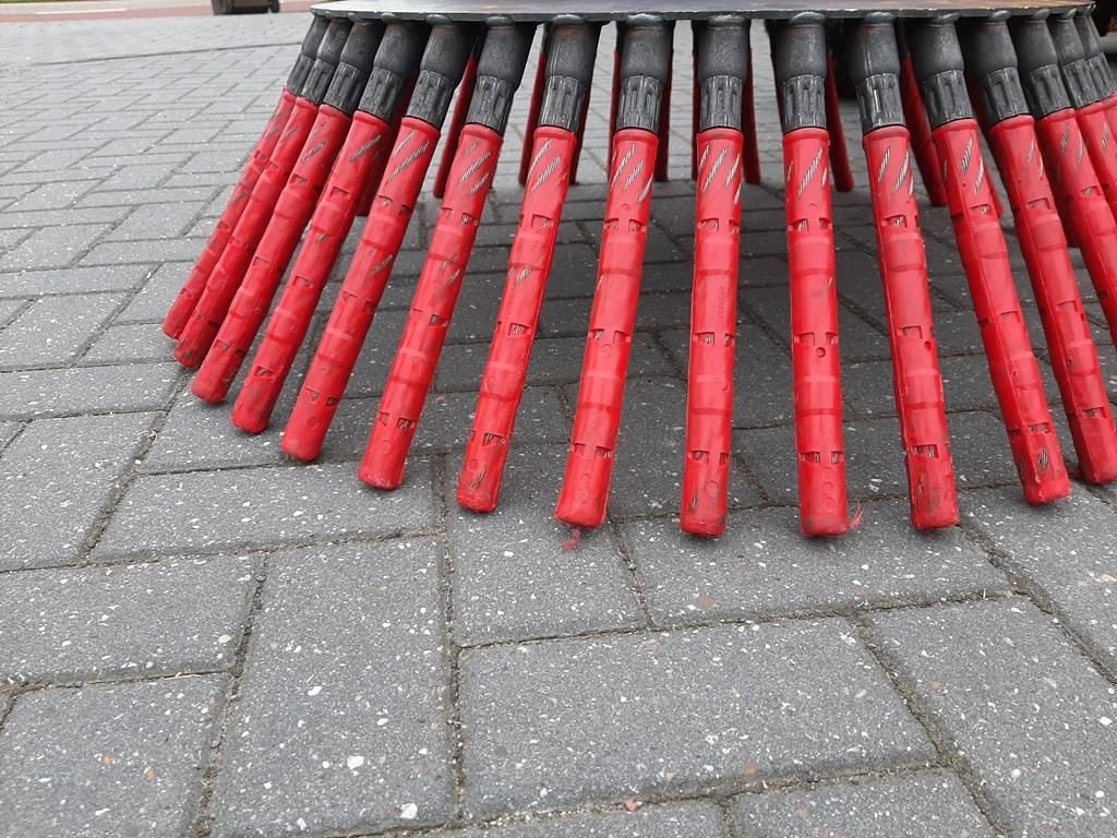 Radlader of the type Sonstige Weidemann Onkruidborstel, Neumaschine in Lunteren (Picture 11)