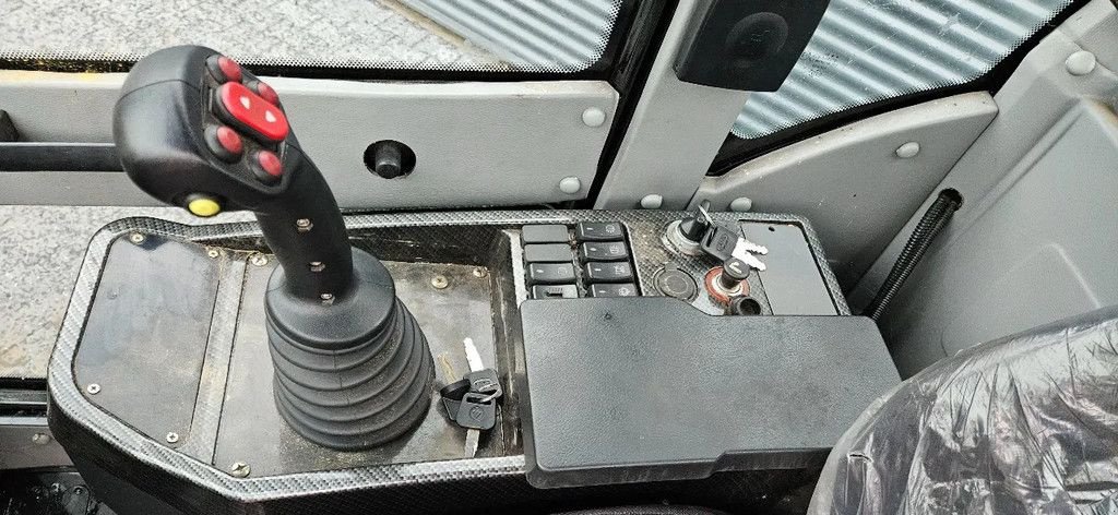 Radlader of the type Sonstige WOLF WL 825 telescopic loader, Gebrauchtmaschine in Scharsterbrug (Picture 5)
