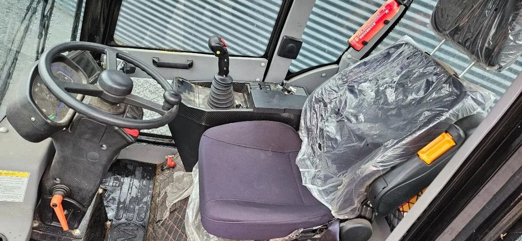 Radlader of the type Sonstige WOLF WL 825 telescopic loader, Gebrauchtmaschine in Scharsterbrug (Picture 4)