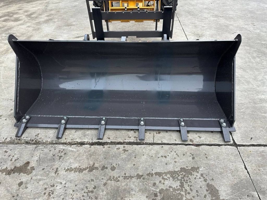 Radlader Türe ait Sonstige WOLF WL816T, Neumaschine içinde Antwerpen (resim 10)