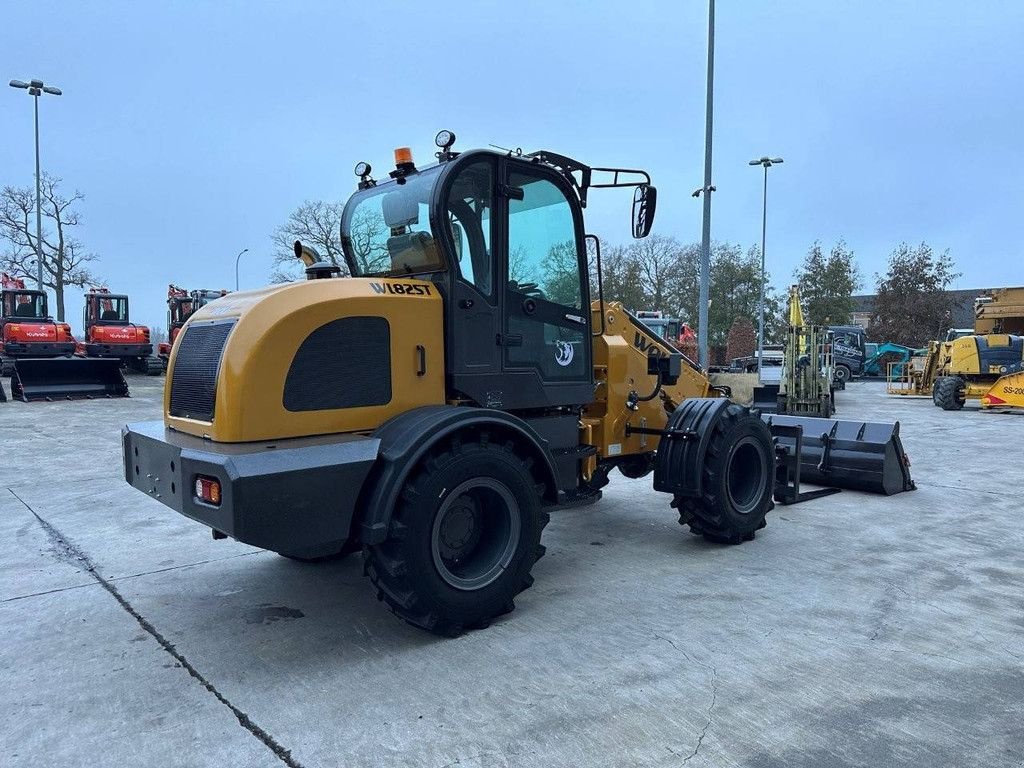 Radlader del tipo Sonstige WOLF WL825T, Neumaschine en Antwerpen (Imagen 4)