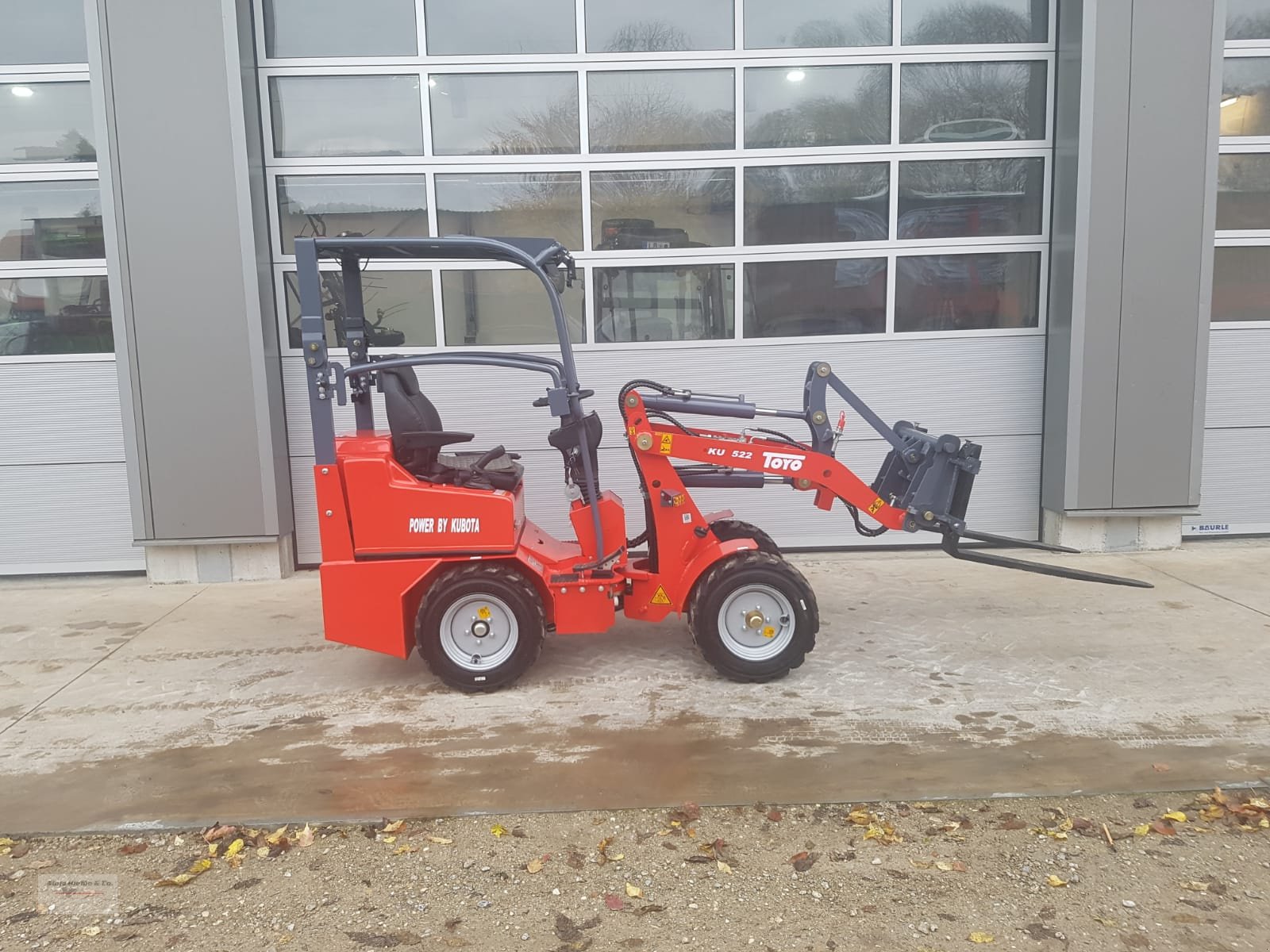 Radlader of the type Toyo 522, Neumaschine in Tapfheim (Picture 10)