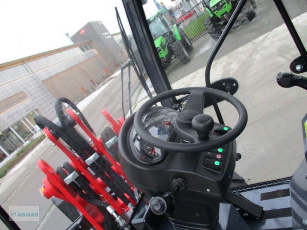 Radlader of the type Toyo KU 841 Kabine, Neumaschine in Landsberg (Picture 10)