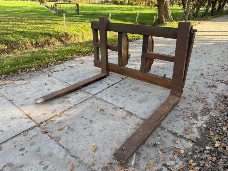 Radlader van het type Verachtert Vorkenbord 6T, Neumaschine in Lunteren